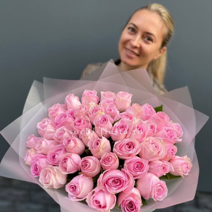 51 розовая роза в Балаково