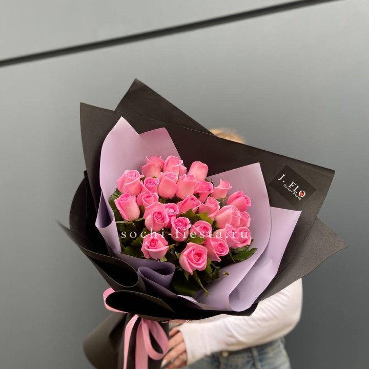 19 розовых роз  в Балаково