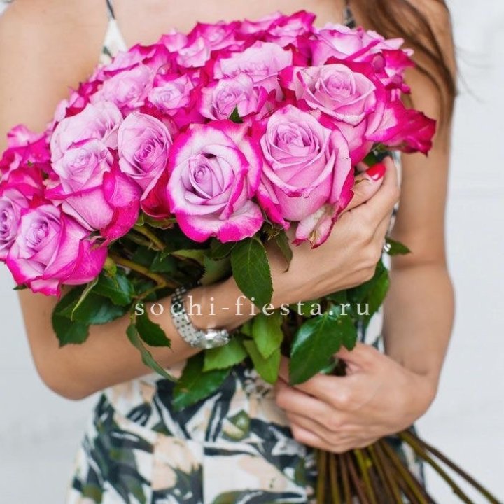 Букет высоких роз Ди перпел в Балаково