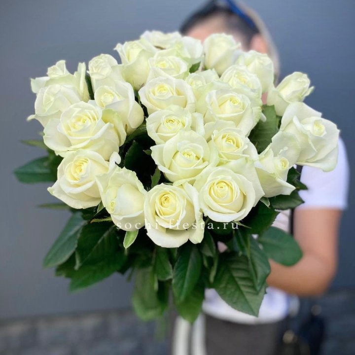 Голландские розы белые 25 в Балаково