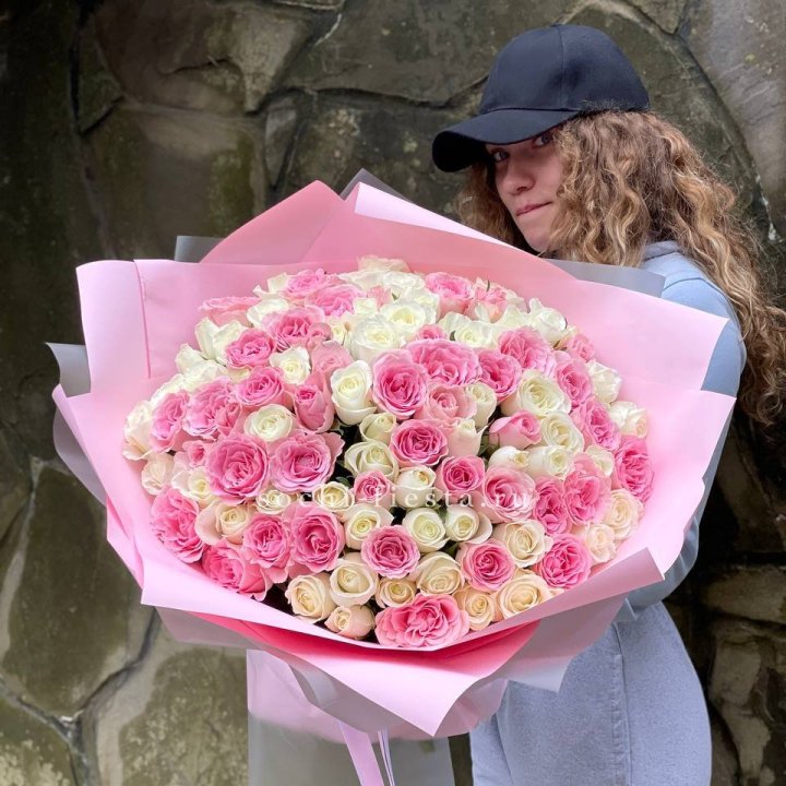 101 роза Миксбери в Балаково