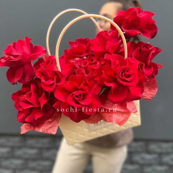 Французские розы в сумочке в Балаково