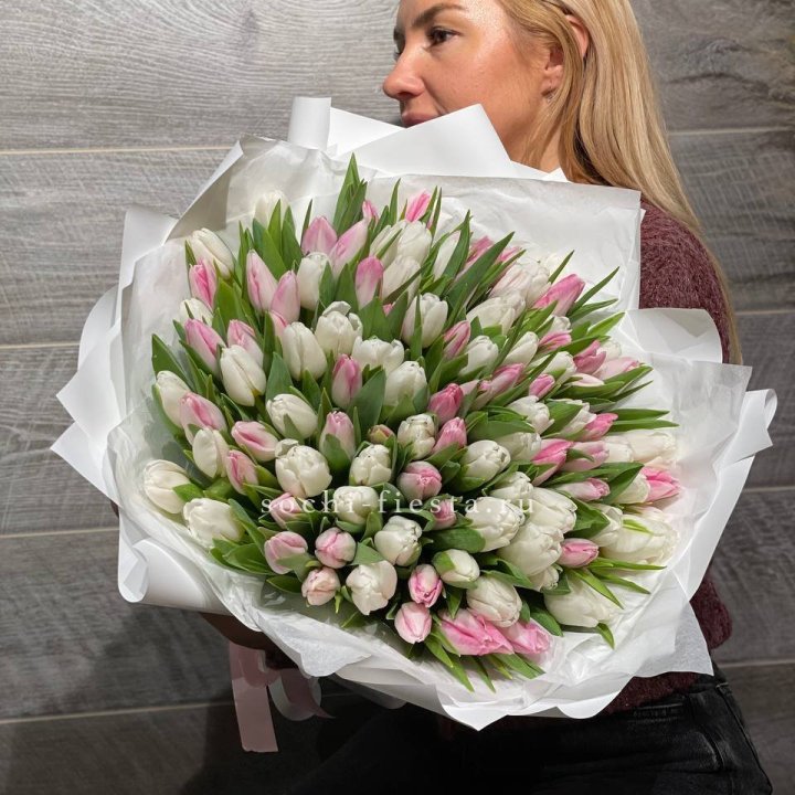 101 тюльпан нежный микс в Балаково