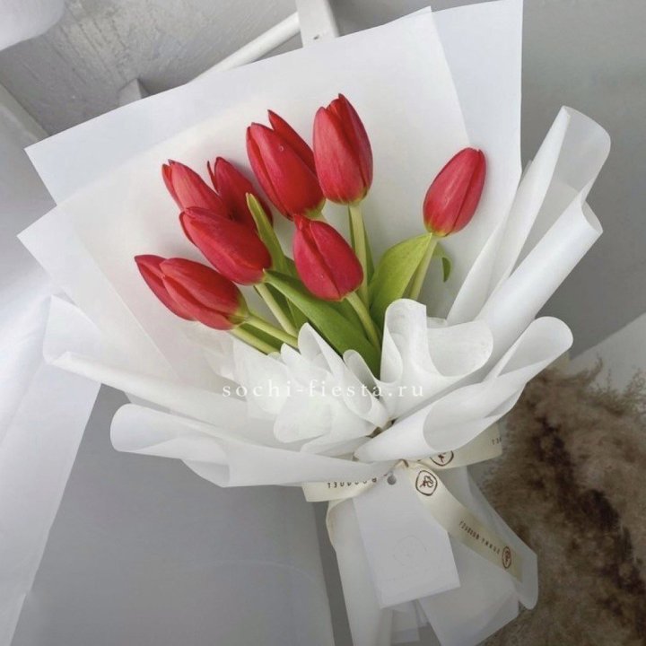 Букет красных тюльпанов в Балаково