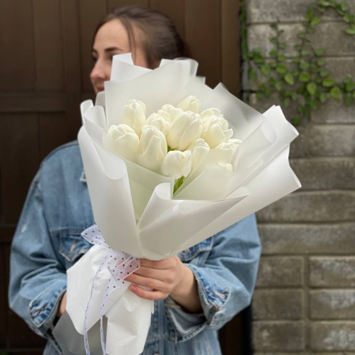 Букет белоснежных тюльпанов в Балаково