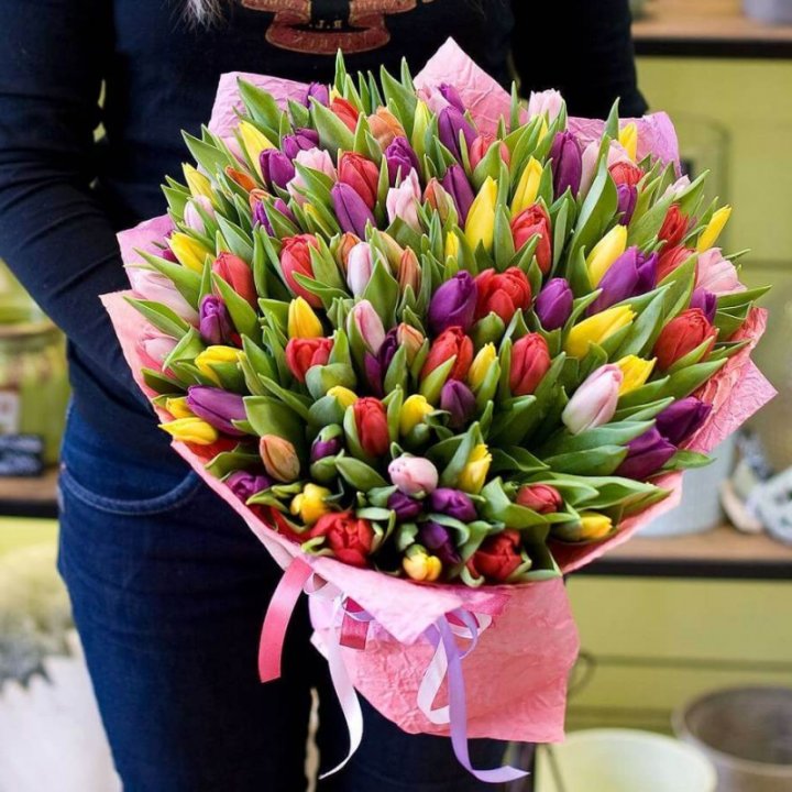 101 тюльпан "Джуси" в Балаково